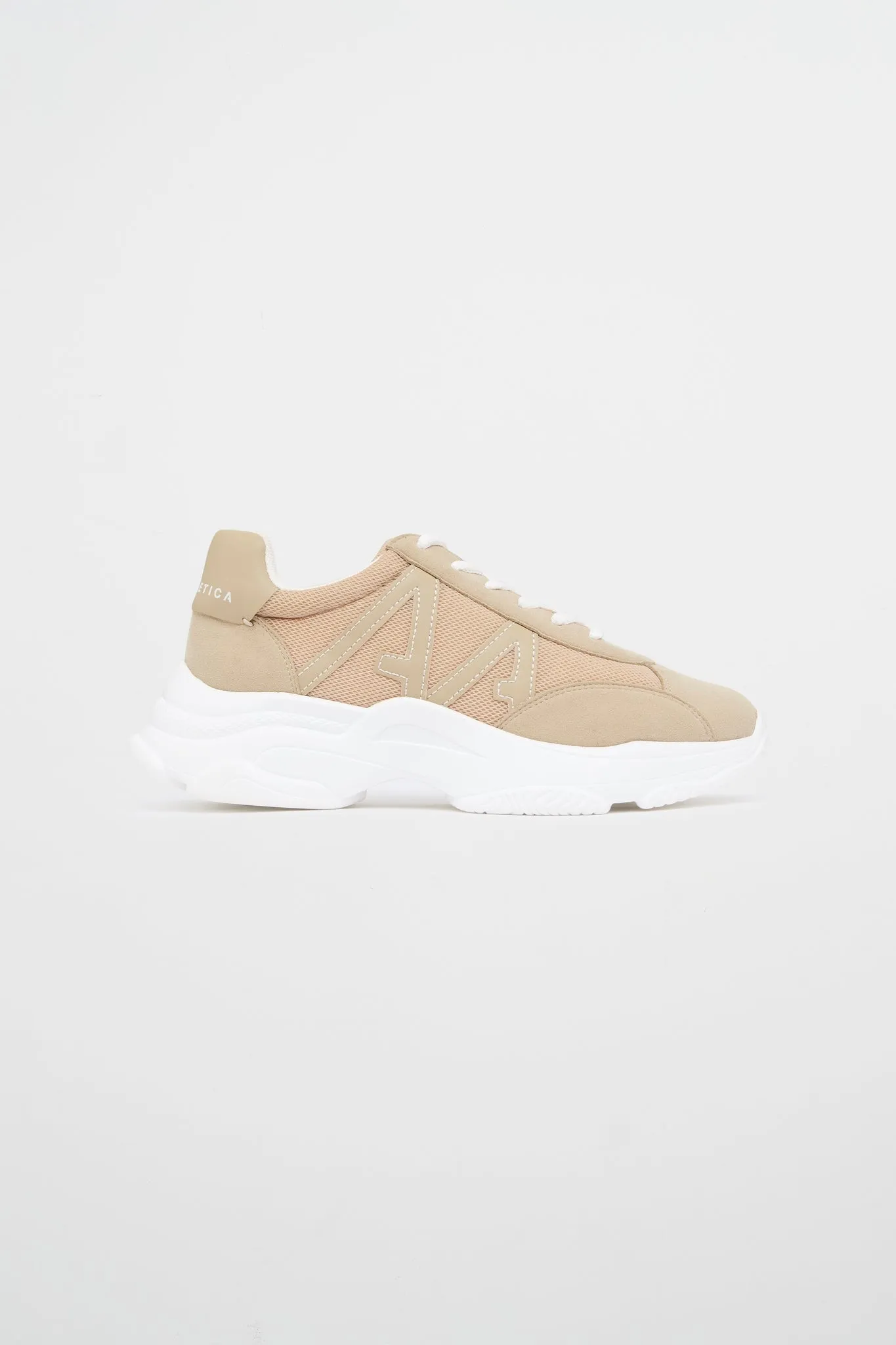 A.A Mesh Logo Sneaker 922
