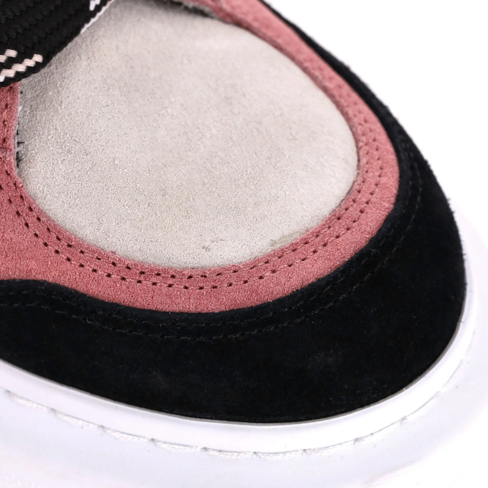 Alexander McQueen Oversized Low-Top Suede Sneakers. Size 39