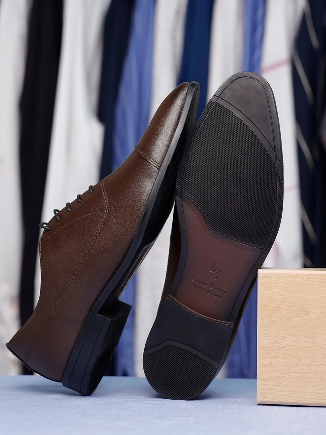 Brunette Brown Captoe Style Comfortable Laceups for Men