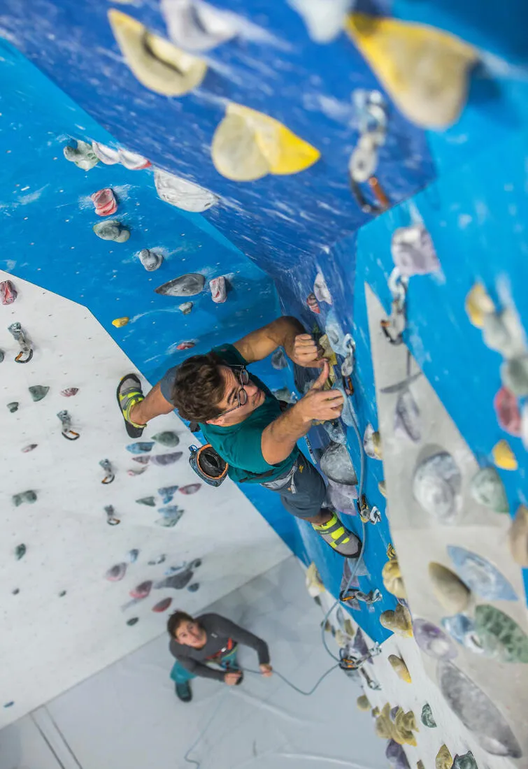 CLIMBING SHOES - ROCK 
