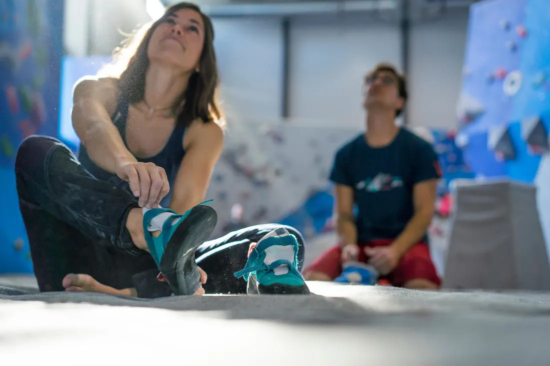 CLIMBING SHOES - ROCK 