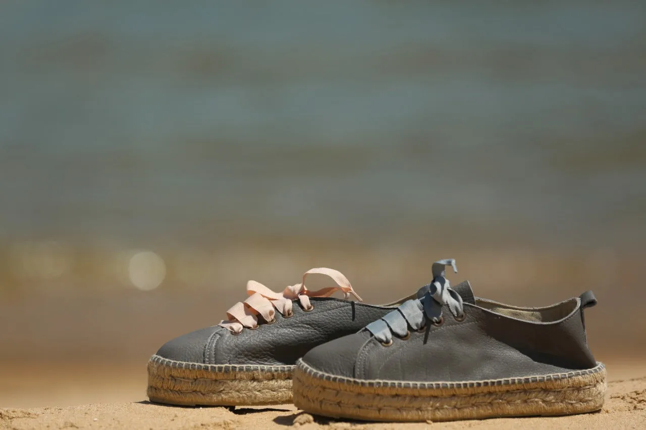 Manebi Carbon Grey sneakers